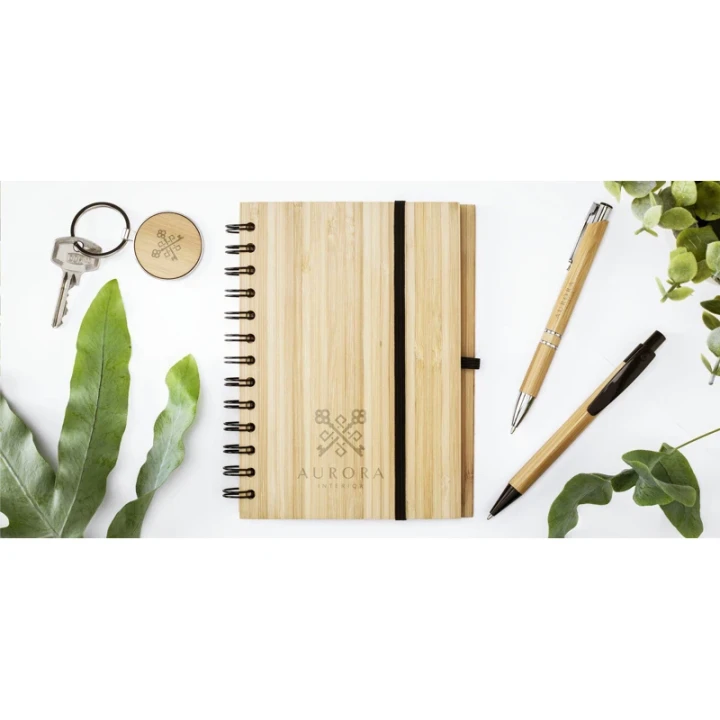 Round bamboo and metal keyring