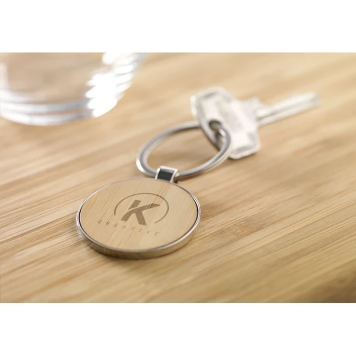 Round bamboo and metal keyring