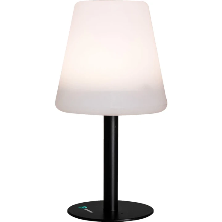 Solar table lamp