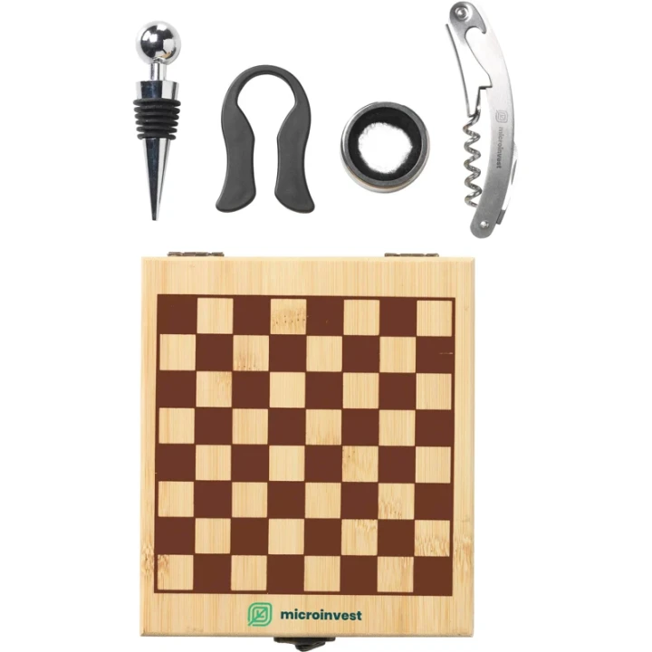 Wooosh wine & chess gift set