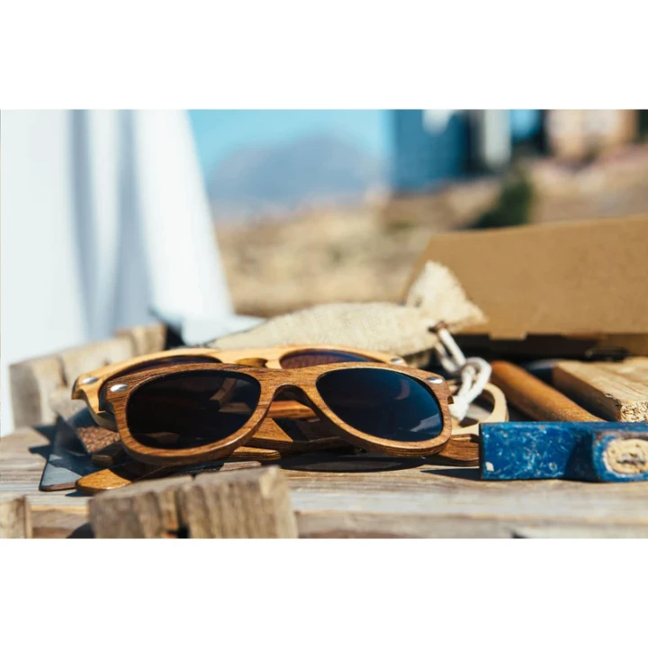 Wood effect sunglasses