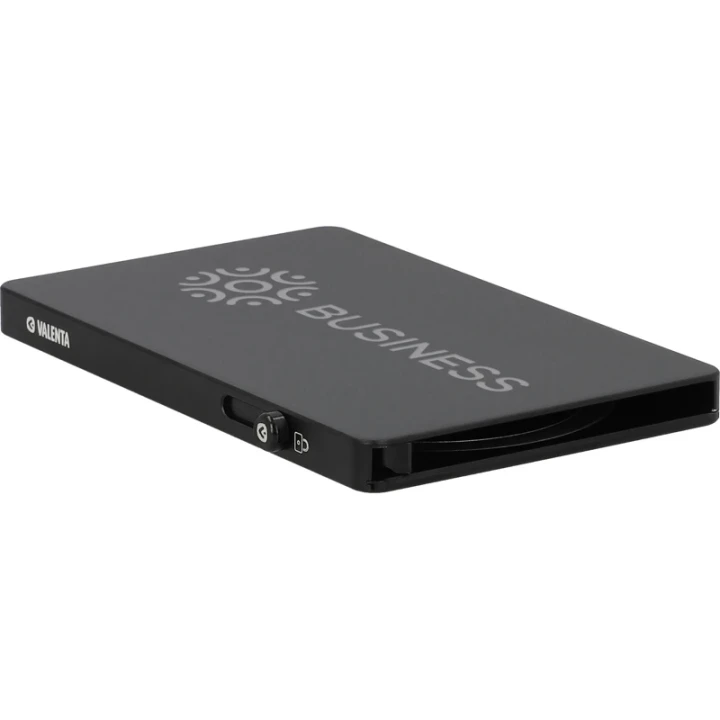 Valenta card protector with MagSafe