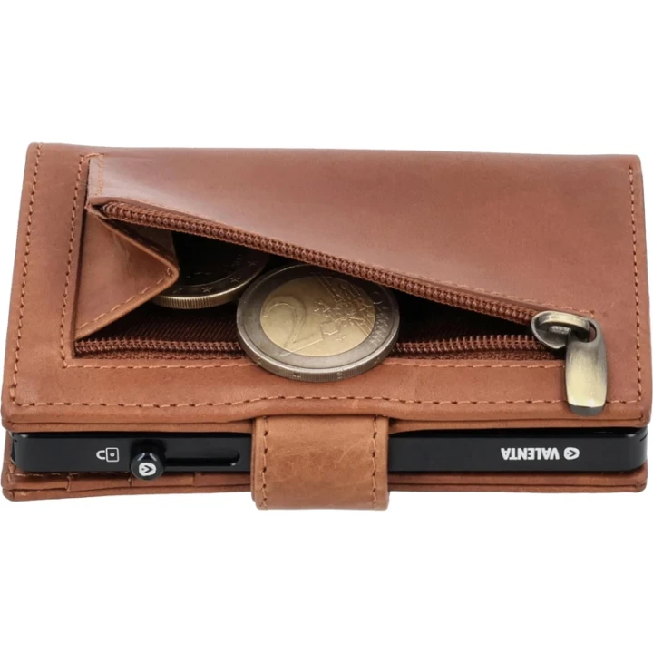 Valenta leather card wallet MagSafe Luxe