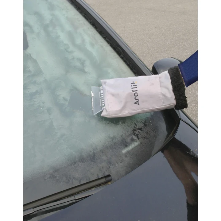Glove ice scraper