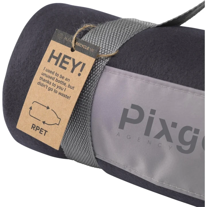 RPET fleece blanket 180 gsm/5.3oz