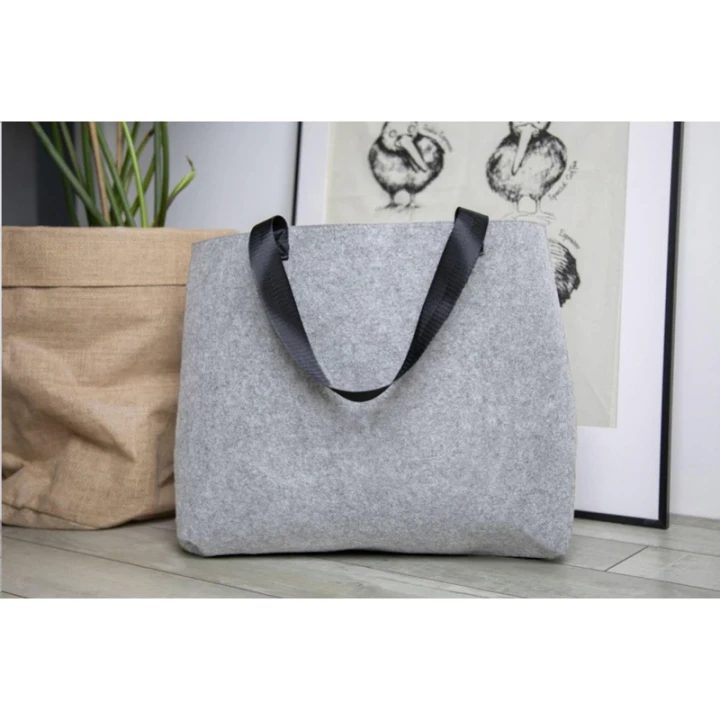 RPET felt shoulder bag