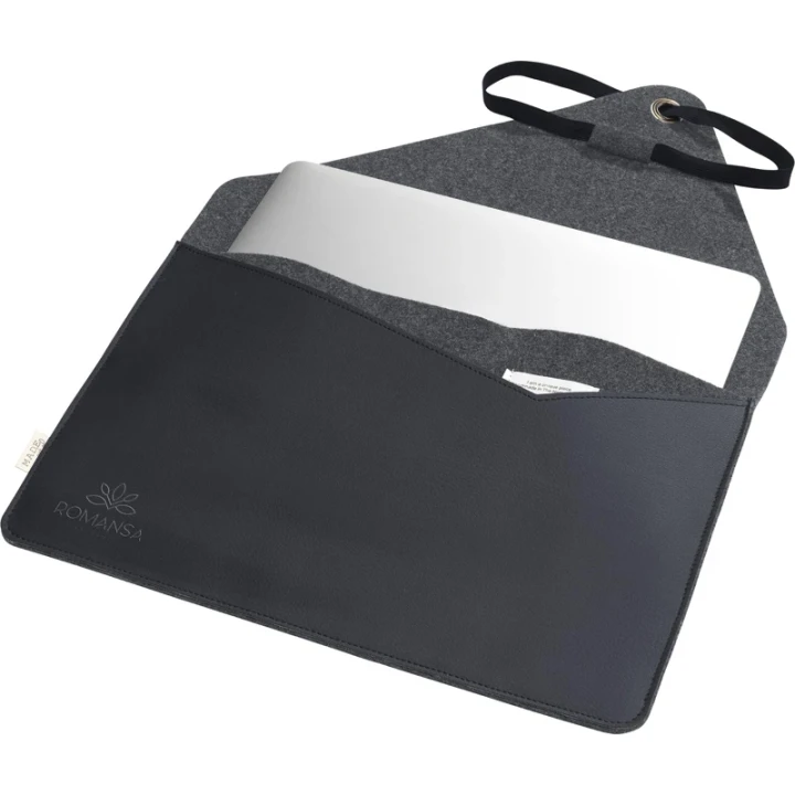 Made recycled laptop sleeve
