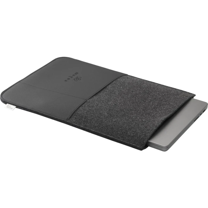 Made recycled leather laptop sleeve