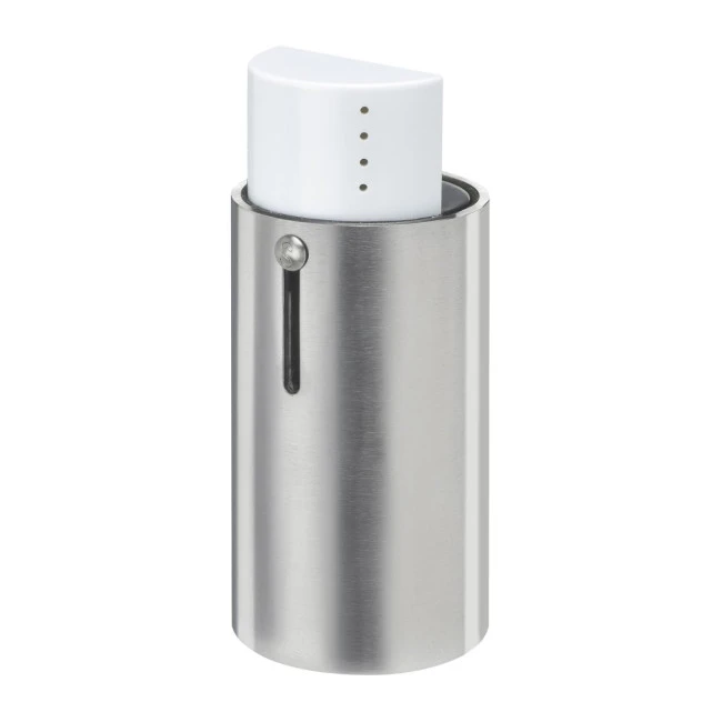 Salt and pepper set