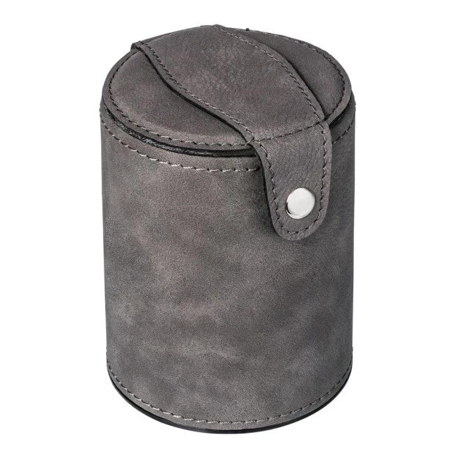 Dice cup with 5 dice