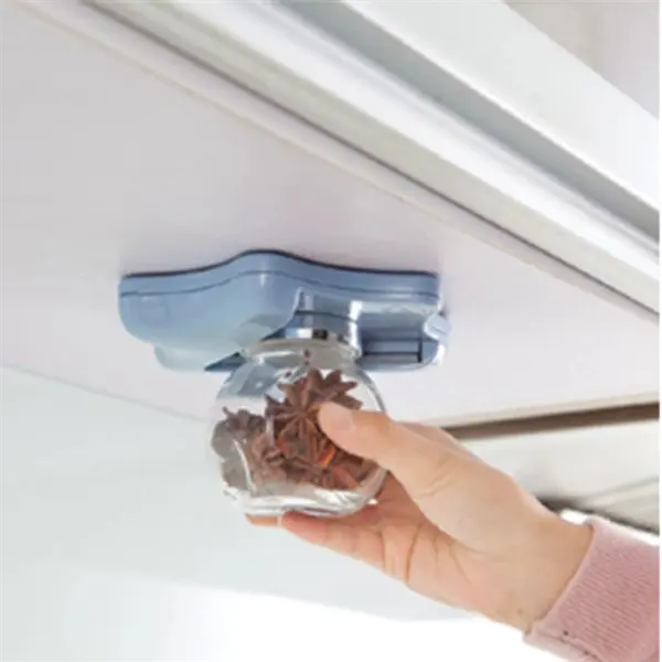 Multifunctional can opener