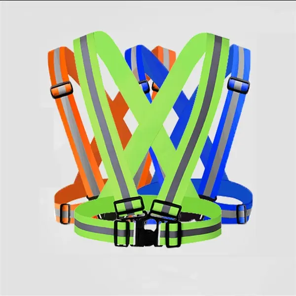 Adjustable reflective elastic strap