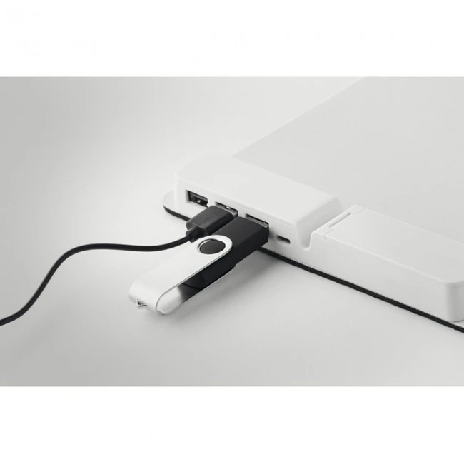 Mousepad with 3 port USB hub