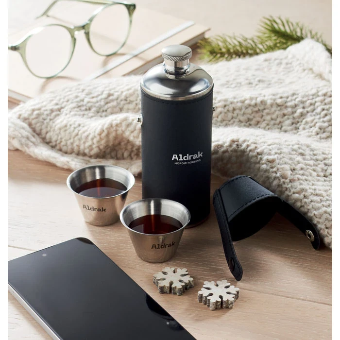 Hip Flask With Shot Cups