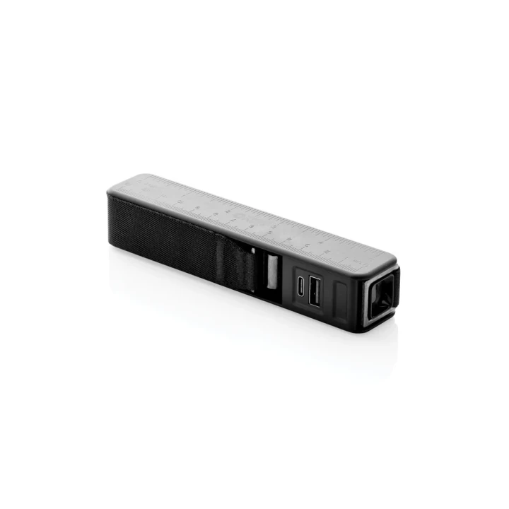 Swiss Peak 5-in-1 luggage scale powerbank torch