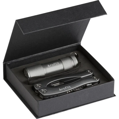 Multi-tool and torch set, 9c