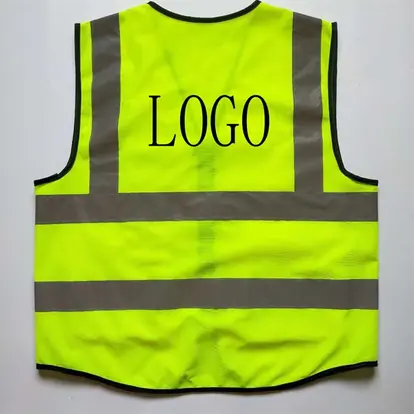 Multi-pocket reflective vest